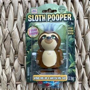 Sloth Pooper Collectible Walking Candy Poop Dispenser Wind-up Toy Treat Street 🆕